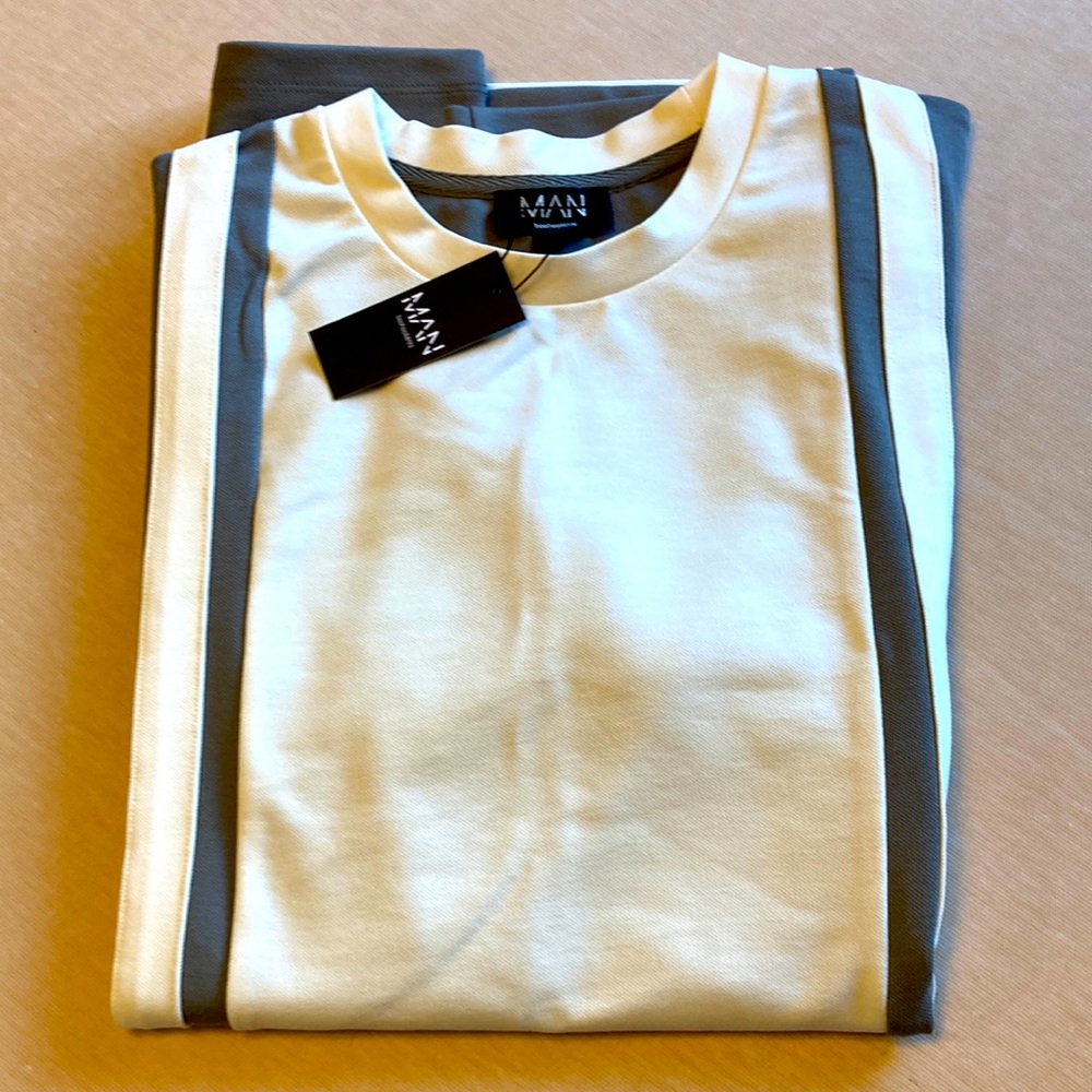 Mens XL MAN shirt